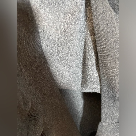 Christmas Crew Neck Gray Minnesota Pullover Sweatshirt Cozy Size Large EUC - Picture 4 of 6